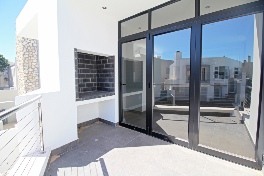 3 Bedroom Property for Sale in Waterfront Western Cape